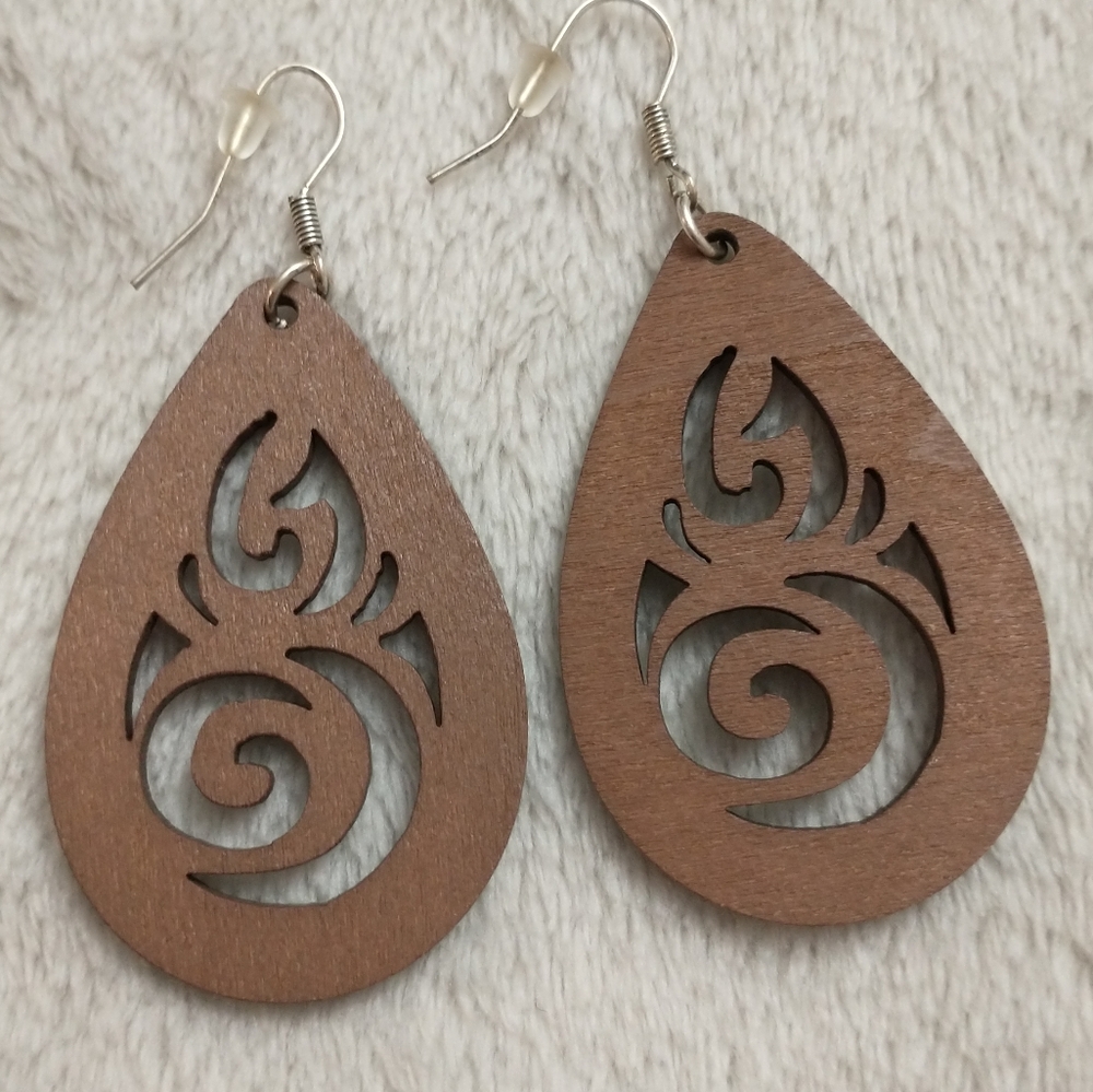 Earrings - Picture 2 of 4